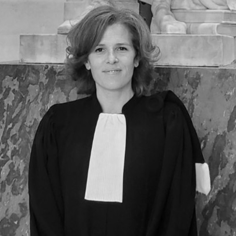 Maître Emmanuelle Parola - Avocate en droit de l'environnement